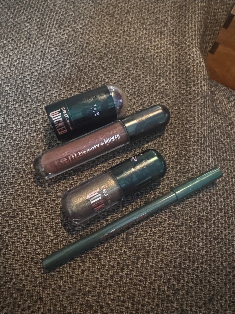 NWOT r.e.m. beauty x Wicked: For Good Elphaba Makeup Set